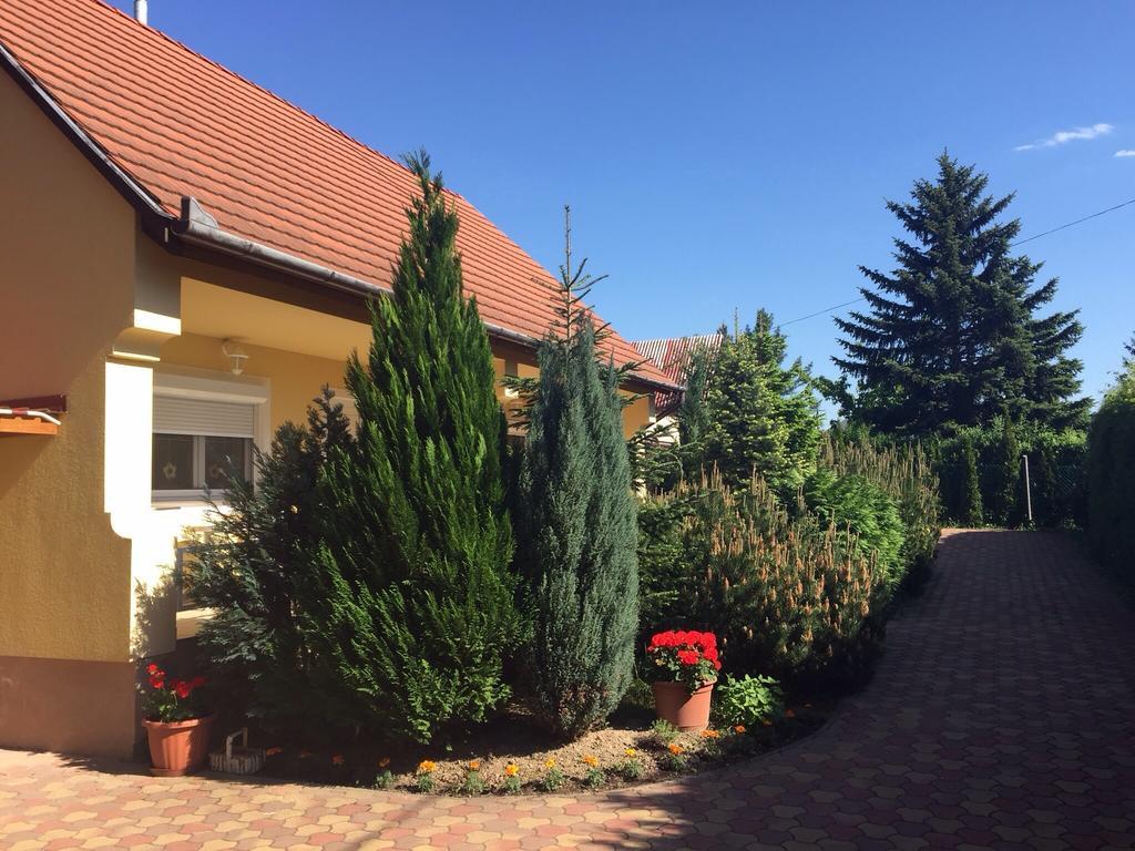 Honved Apartmanhaz Hévíz المظهر الخارجي الصورة